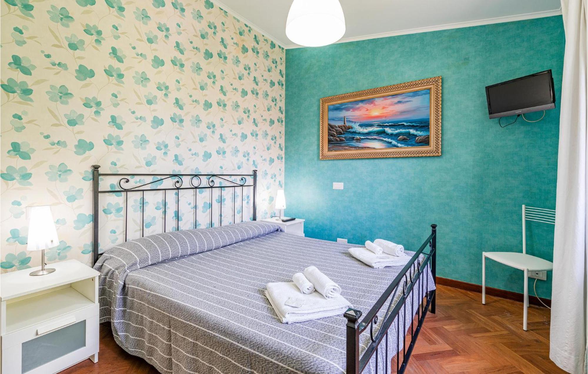 Beautiful Home In Fiumicino With Wifi 外观 照片
